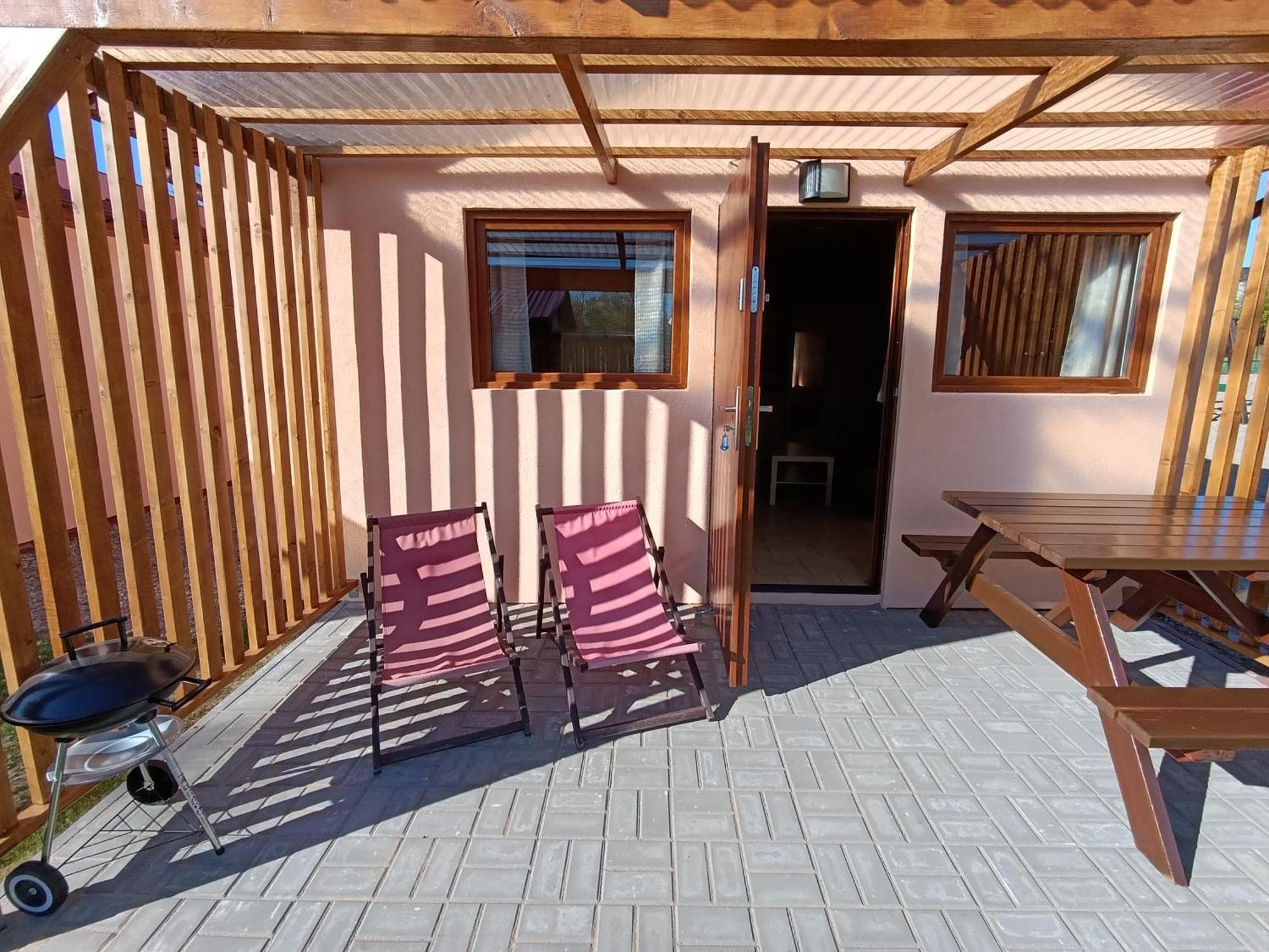 Aga Domki Rewal Extérieur photo